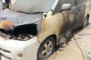 نقابة الصحفيين الجنوبيين بأبين تُدين جريمة إحراق سيارة الإعلامي عادل الحنشي
