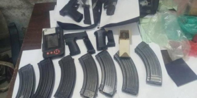 النخبة الحضرمية تضبط شحنة أسلحة قبل تهريبها عبر نقطة المصنع