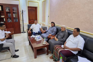 النائب العام يستقبل محافظ سقطرى ويبحثان سبل دعم السلطة القضائية وتعزيز الأمن والاستقرار في الأرخبيل