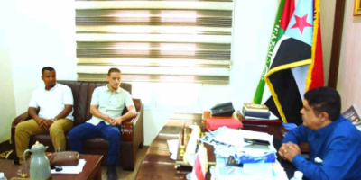 المحمدي يبحث مع الكريحي سُبل تعزيز الأنشطة الرياضية في حضرموت