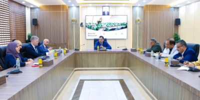 الوزير السقطري يبحث مع وفد من البنك الدولي مشاريع الزراعة والأمن الغذائي في بلادنا