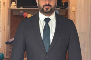 بين الانتماء والتطبيل