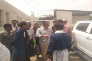 رئيس انتقالي أبين يتفقد مركز الإرشاد الزراعي بمدينة جعار