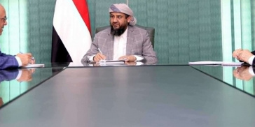 المحرّمي يبحث مع الوزير باذيب استراتيجية تطوير الأداء المؤسسي في قطاعي التخطيط والاتصالات
