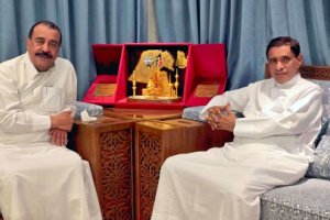 اللواء بن بريك يطمئن على صحة اللواء البحسني ويبحث معه أوضاع حضرموت