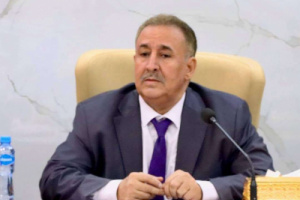 الربيزي يُعزّي الدكتور عيدروس اليهري في وفاة والدته