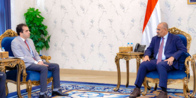 الرئيس الزُبيدي يشيد بالتدخلات الإنسانية للجنة الدولية للصليب الأحمر في بلادنا