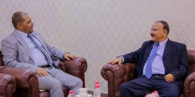 وزير النقل يلتقي سفير بلادنا لدى إندونيسيا ويبحث مع محافظ سقطرى أوضاع قطاعات النقل بالمحافظة