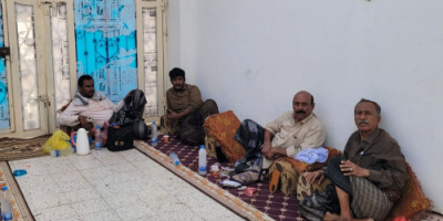 رئيس انتقالي شبوة يؤدي واجب العزاء في وفاة مدير الشؤون المالية بمكتب الصحه بالمحافظه 