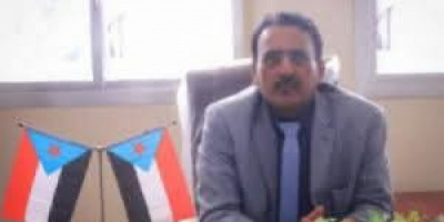 نائب رئيس انتقالي شبوة يؤدي واجب العزاء لاسرة محمود باعوضة في وفاة والدته