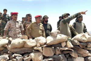 العميد الحارثي والمقدم النقيب يشيدان بجاهزية ومعنويات أبطال قواتنا في جبهة عين الحدودية