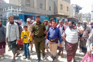 انتقالي يافع رصد والسلطة المحلية ينفذان حملة ميدانية لضبط الأسعار بالمديرية