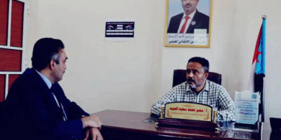 رئيس انتقالي أبين يناقش مع وكيل المحافظة الجنيدي مخاطر الهجرة والنزوح والتهريب