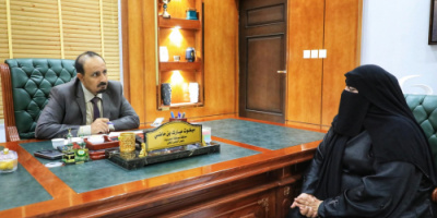 محافظ حضرموت يبحث التحضيرات لتدشين الدراسة بمركز المكلا للتوحد للعام الدراسي الجديد