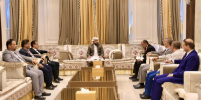 المحرّمي يلتقي قضاة المحكمة والنيابة الجزائية المتخصصة بعدن ويشدد على ضرورة تسريع البت في القضايا