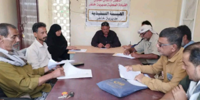 انتقالي خنفر يشيد بإجراءات وقف انهيار العملة وتحسن الوضع المعيشي
