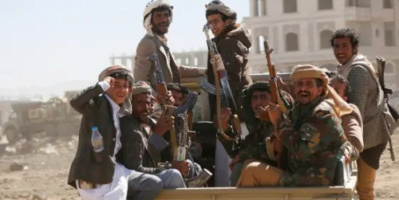 قيادي حوثي يسطو على أربع شقق سكنية في إب اليمنية ويطرد المستأجرين بالقوة