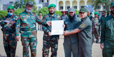 العميد الوالي يكرم عددا من ضباط الإمداد والتموين المبرزين بقوات الحزام الأمني
