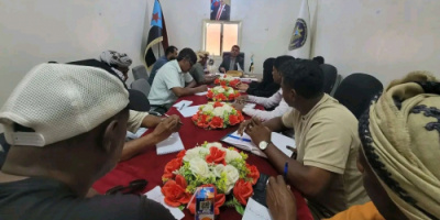 انتقالي سقطرى يستعرض تحضيرات إطلاق المخيم الصيفي لشباب الجنوب بالمحافظة