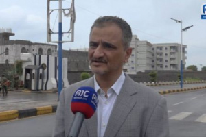 محافظ عدن: نشر فرق ميدانية للتعامل مع موجة الأمطار