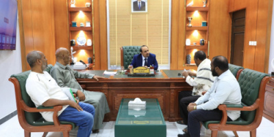 المحافظ بن ماضي  يلتقي قيادة الاتحاد العام لنقابات عمال حضرموت