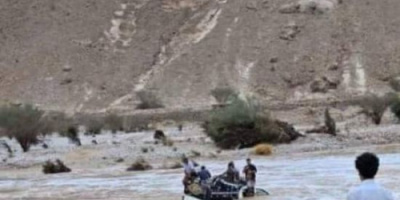 أمطار غزيرة تقطع الطرق بين مدن ساحل ووادي حضرموت