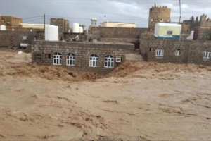 تخصيص نحو 272 ألف دولار لمواجهة الفيضانات في اليمن