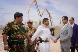 محافظ شبوة يتفقد أعمال مشروع مبنى الطوارئ بمستشفى بن زايد