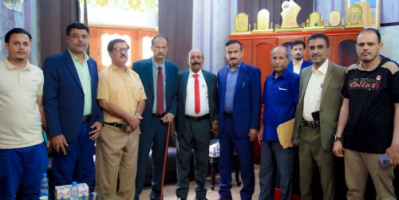 فريق التوجيه والرقابة الرئاسي يلتقي محافظ محافظة شبوة