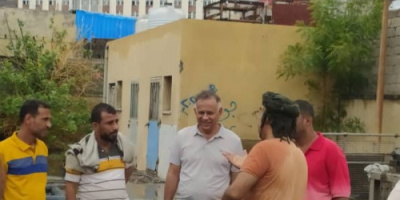 الجاوي يتفقد عمل المضخة المركزية للصرف الصحي وشفط مياه الأمطار بالمعلا