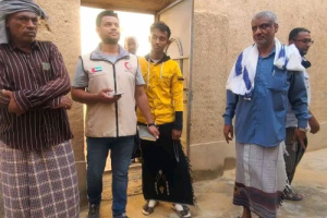 انتقالي شبام والهلال الإماراتي يتفقدان الأضرار التي لحقت بعدد من المساكن بالمديرية