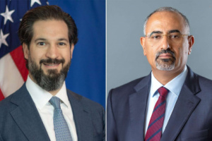 الرئيس الزُبيدي يبحث مع القائم بأعمال السفير الأمريكي مستجدات الأوضاع الإنسانية والتعافي الاقتصادي