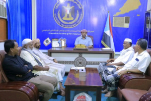 رئيس انتقالي وادي حضرموت يلتقي مقدم حافة السحيل للألعاب الشعبية
