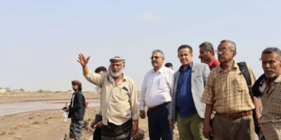 رئيس تنفيذية انتقالي لحج يتفقد الأضرار الناجمة عن السيول في مدينة الوهط