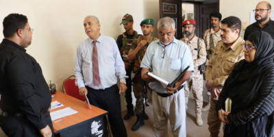 فريق التوجيه والرقابة الرئاسي يتفقد إدارات انتقالي حضرموت