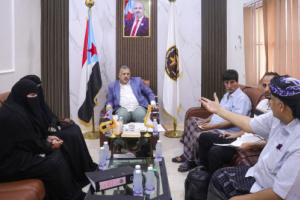 فريق التوجيه والرقابة الرئاسي يطلع على نشاط إدارات المرأة والشهداء والشؤون الاجتماعية  بانتقالي المهرة