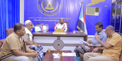 انتقالي وادي حضرموت يناقش مع مقدم حافة القطن سبل تعزيز الدور المجتمعي والثقافي للحافة