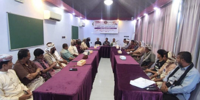 القيادة المحلية لانتقالي مكيراس تعقد اجتماعها الموسع للفصل الثاني وتجدّد الدعوة لتحرير المديرية