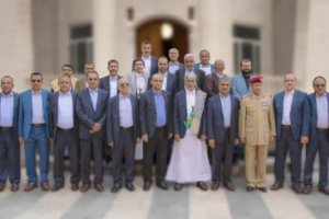 أسماء المسؤولين الحوثيين الذين سقطوا في الهجوم الإسرائيلي على صنعاء