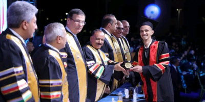 وزير النقل يشارك في حفل تخرج دفعة جديدة من طلبة البكالوريوس بالأكاديمية العربية بفرع العلمين