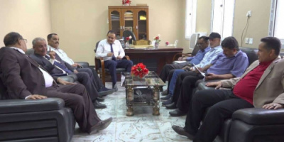 فريق التوجيه والرقابة الرئاسي يلتقي قيادة السلطة المحلية في محافظة لحج
