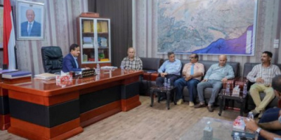 محافظ شبوة يتابع ترتيبات إعادة تشغيل مطار عتق الدولي