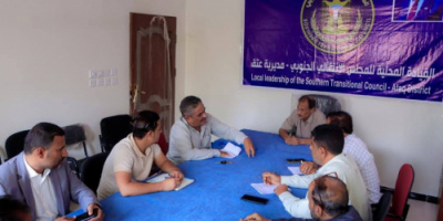 فريق التوجية والرقابة الرئاسي يعقد اجتماعًا مع قيادة منسقية الانتقالي في كلية التربية بشبوة