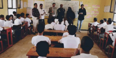 فريق الرقابة والتوجيه الرئاسي يتفقد سير العملية التعليمية في مدارس زنجبار وخنفر