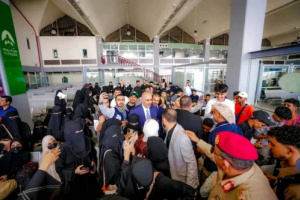 الرئيس الزُبيدي: نهضة الدولة مرهونة بالعلم والتعليم