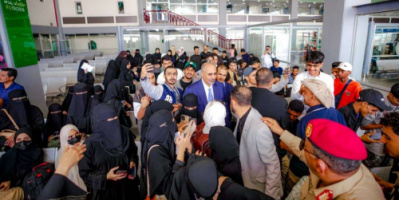 ضمن استراتيجية بناء جيل متسلح بالعلم.. 100 طالب وطالبة يبتعثهم المجلس الانتقالي للدراسة في الخارج بدعم من دولة الإمارات