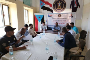 انتقالي جحاف يقيم حلقة نقاشية عن اللائحة الداخلية للقيادات المحلية