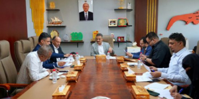 لملس يستعرض خطة برنامج مؤتمر عدن الاقتصادي
