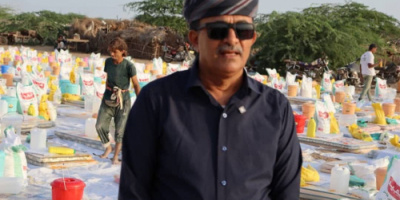 نائب رئيس انتقالي أبين يشرف على توزيع السلة الغذائية لمتضرري السيول بخنفر