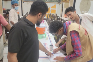 ضبط أحد المطاعم السياحية الكبيرة المخالفة في مديرية المنصورة بعدن